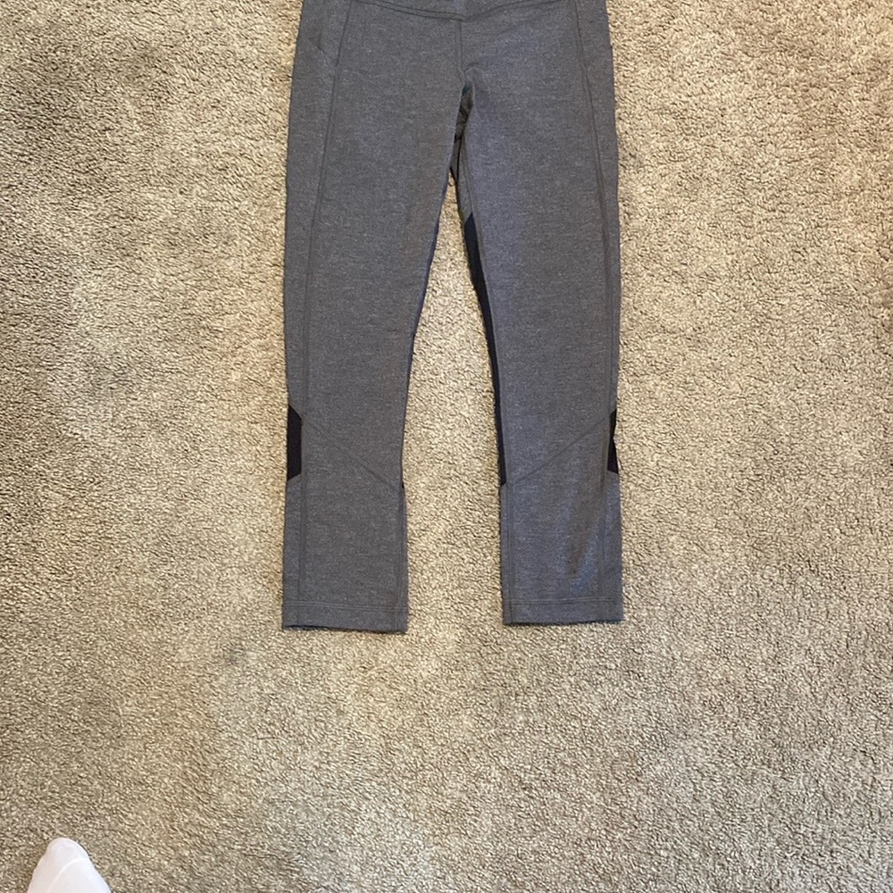 Lululemon pace rival crop